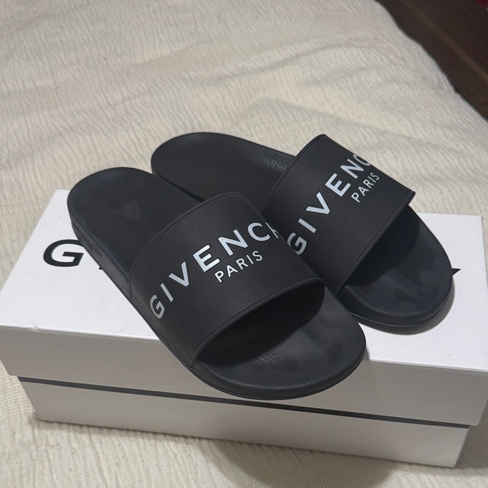 Givenchy Slides - Picture 1 of 4